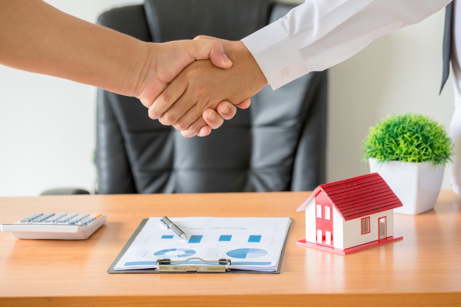 What Do Mortgage Brokers Do in New Zealand?