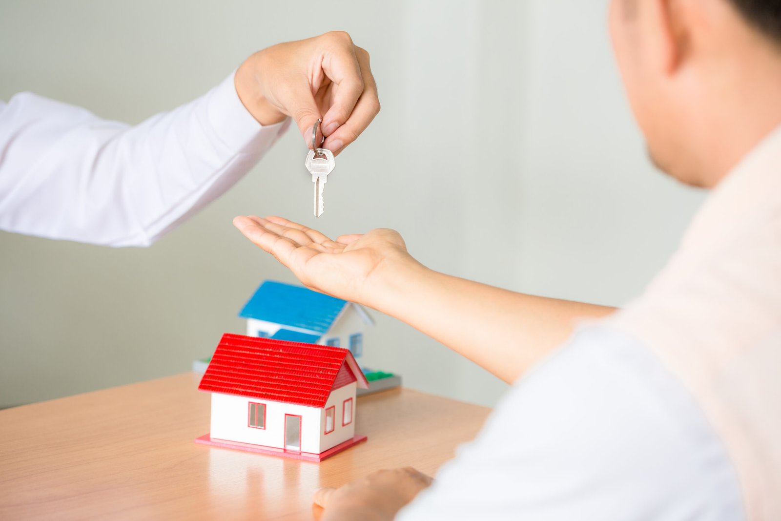 Mortgage Advisor Auckland: What Help Can You Get Before Applying for a Home Loan?